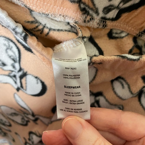 Looney Tunes/ Tweety Bird Lounge Set - Picture 6 of 8